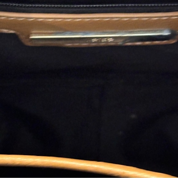 KENSIE Bohemian Boho Vegan Leather Saddle Style 2 Tassels Crossbody Bag Purse - Picture 11 of 12